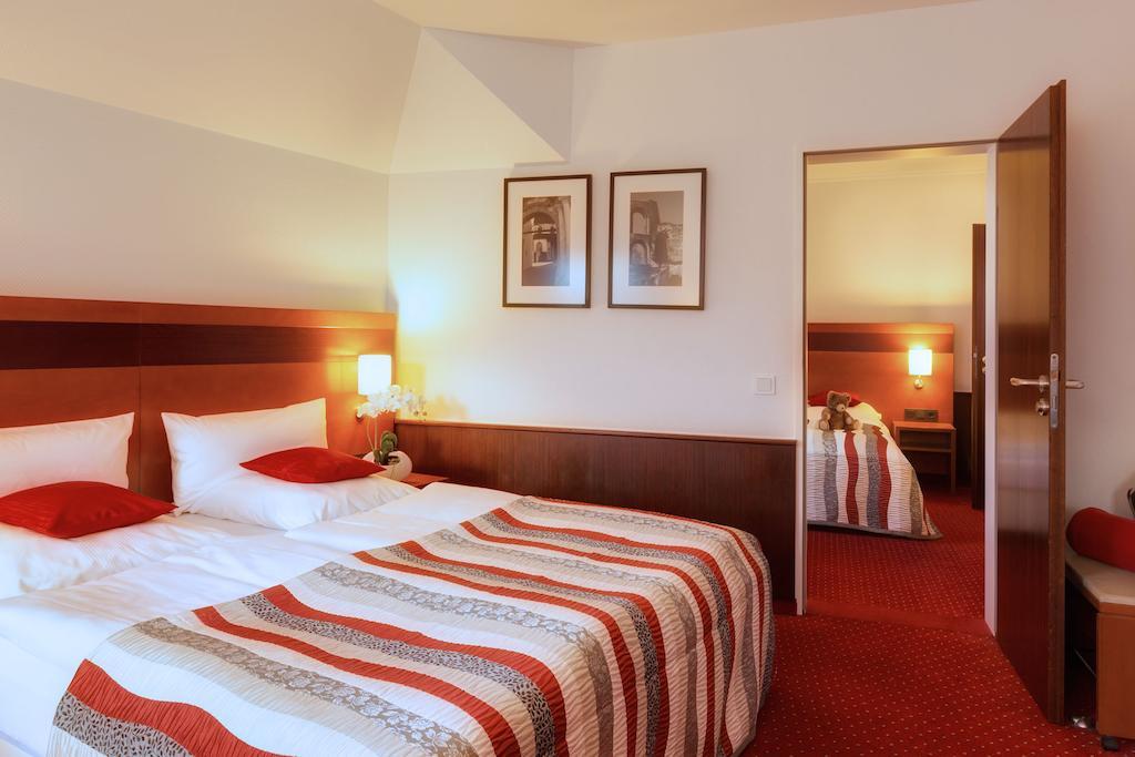 Hotel Am Rosenpark Aachen Dış mekan fotoğraf